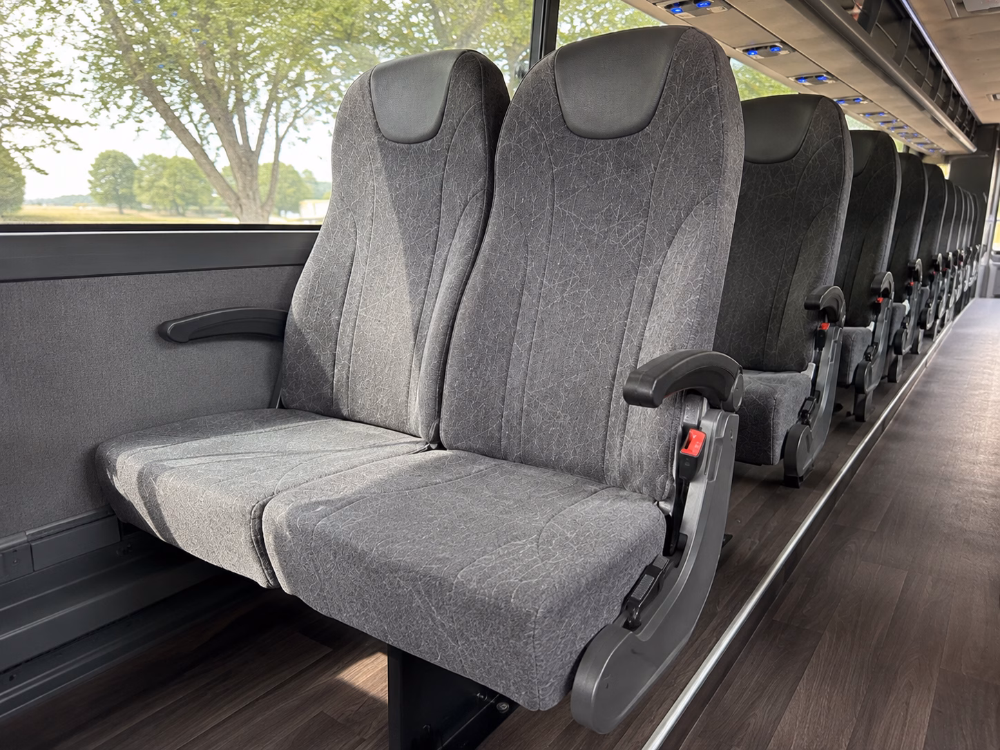 compare bus rental pricing in lakewood online upfront and in minutes