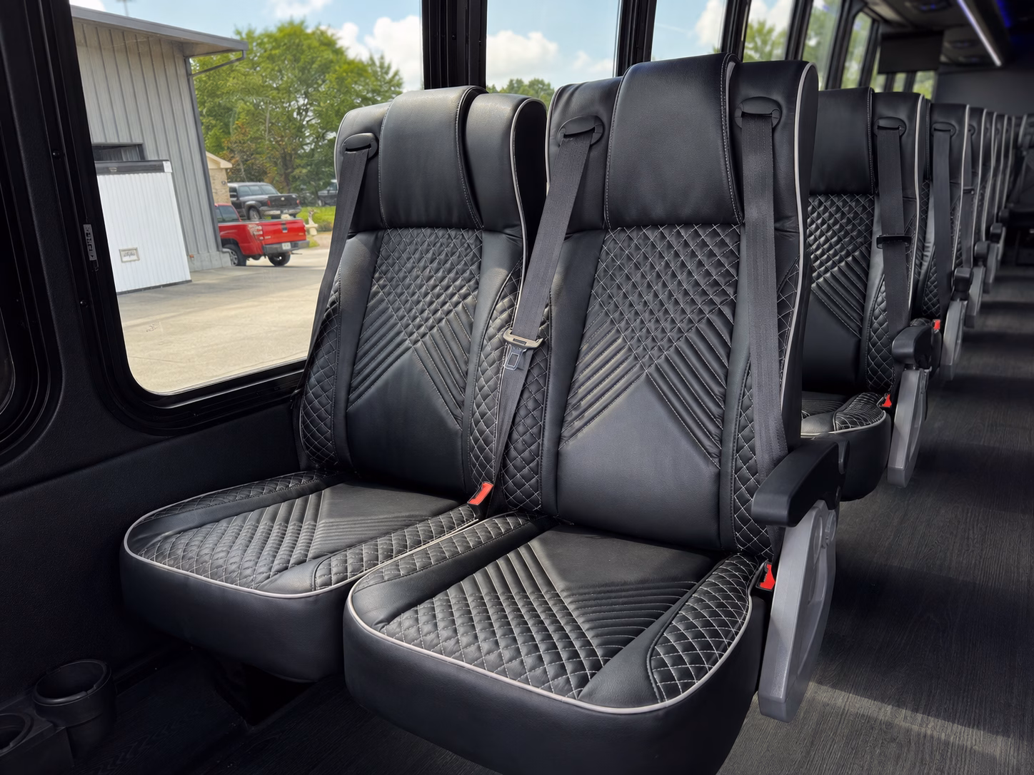 got 30 seconds get instant wedding bus pricing for lakewood right now