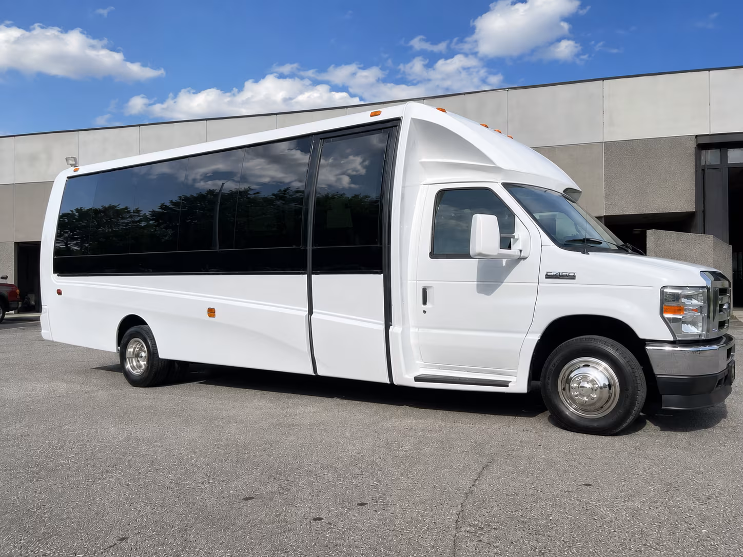 lakewood airport transportation