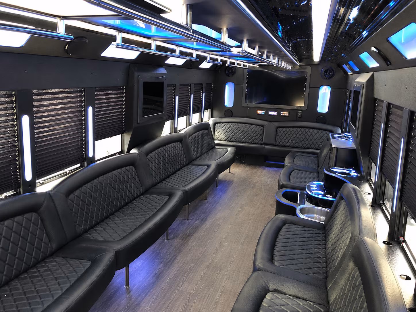 party buses that make the ride from lakewood to downtown denver unforgettable