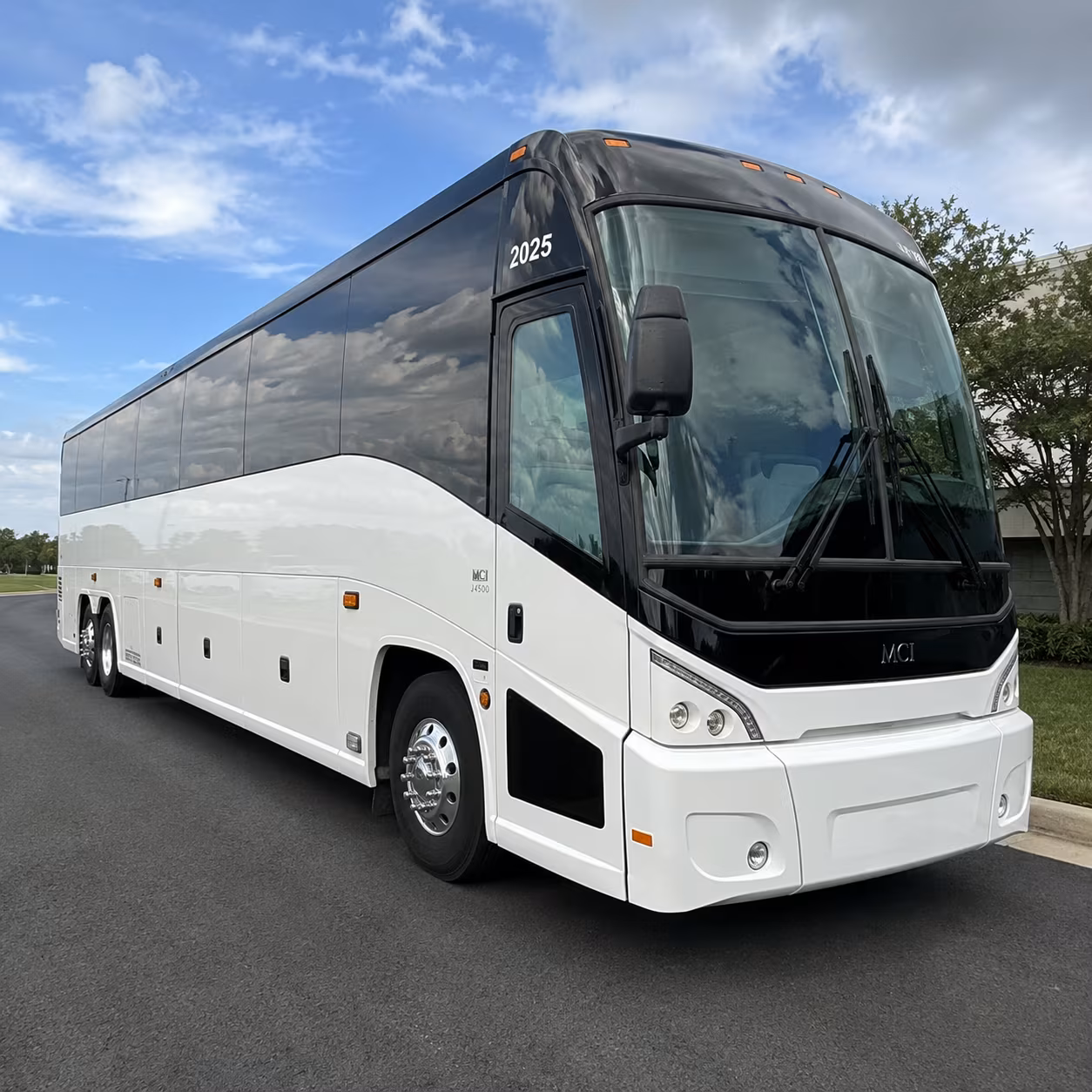red rocks amphitheatre concert shuttles from lakewood